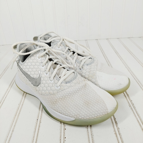 Nike LeBron Witness 3  White Chrome Lace Up Athletic Sneakers D295 - Picture 4 of 12